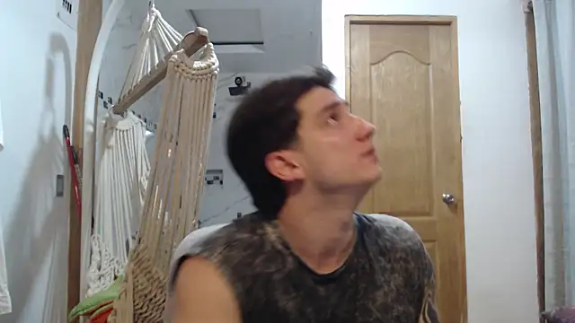 Snapshot of AteneoJr chatting on 09.13.25 AteneoJr online show from 09.13.25