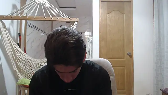 Snapshot of AteneoJr chatting on 09.27.25 AteneoJr online show from 09.27.25