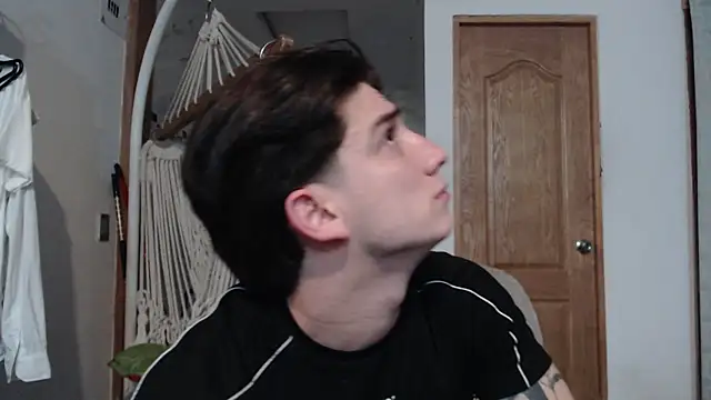 Snapshot of AteneoJr chatting on 10.03.25 AteneoJr online show from 10.03.25