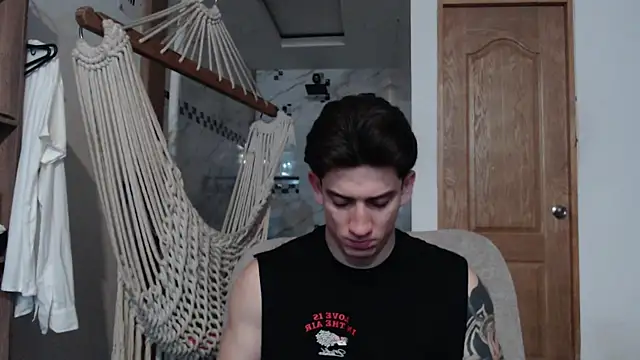 Snapshot of AteneoJr chatting on 10.30.25 AteneoJr online show from 10.30.25