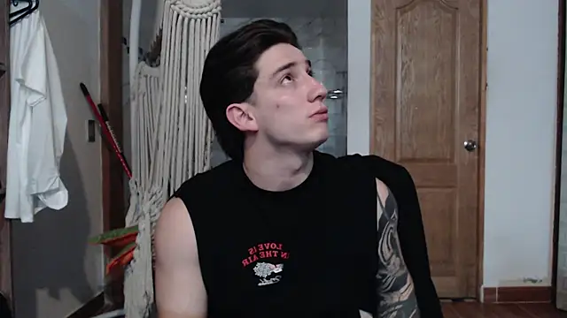 Snapshot of AteneoJr chatting on 11.06.25 AteneoJr online show from 11.06.25