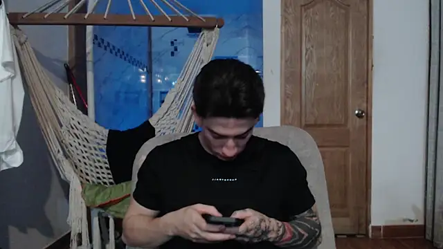 Snapshot of AteneoJr chatting on 12.03.25 AteneoJr online show from 12.03.25