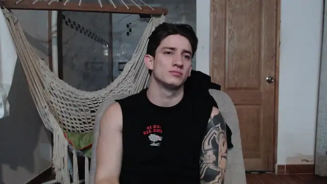 Snapshot of AteneoJr chatting on 12.18.25 AteneoJr online show from 12.18.25