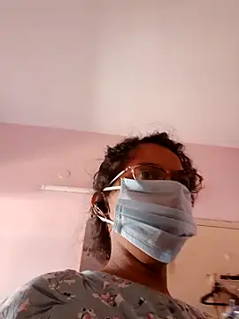 Snapshot of thanusi_2 chatting on 12.01.25 thanusi 2 online show from 12.01.25