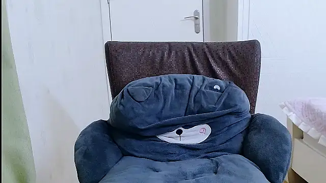 Winnie-01 online show from 04.05.26