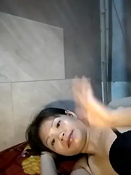 LinhNa999 online show from 09.25.25