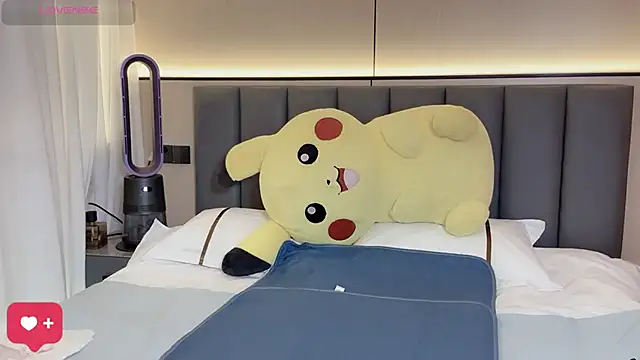 wuyueaini online show from 04.16.26