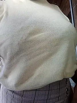 Snapshot of Manugata085 chatting on 04.10.26 Manugata085 online show from 04.10.26