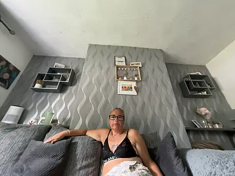 Anastasia-BlondeXX online show from 05.26.26