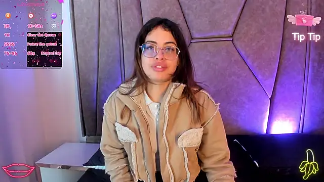 Isabela Colins online show from 10.02.25