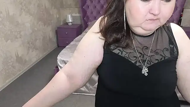 Snapshot of Eloisa_Eliot chatting on 10.09.25 Eloisa Eliot online show from 10.09.25