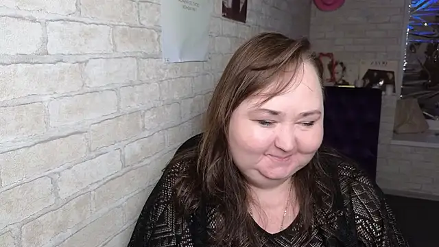 Snapshot of Eloisa_Eliot chatting on 10.15.25 Eloisa Eliot online show from 10.15.25