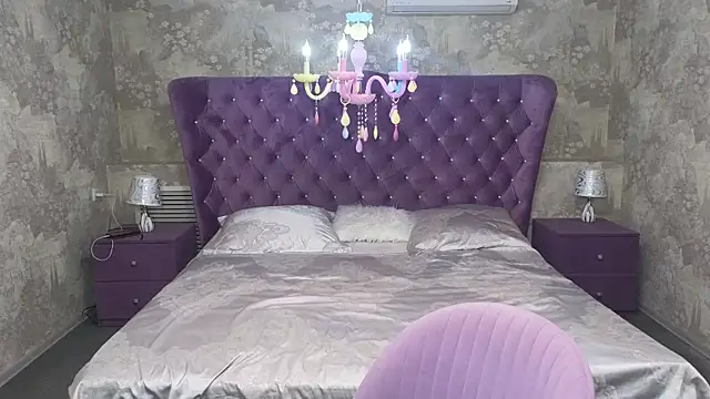 Snapshot of Eloisa_Eliot chatting on 11.11.25 Eloisa Eliot online show from 11.11.25