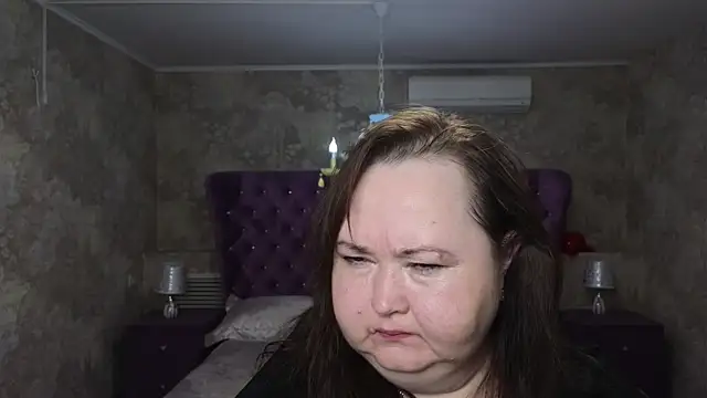 Snapshot of Eloisa_Eliot chatting on 11.24.25 Eloisa Eliot online show from 11.24.25