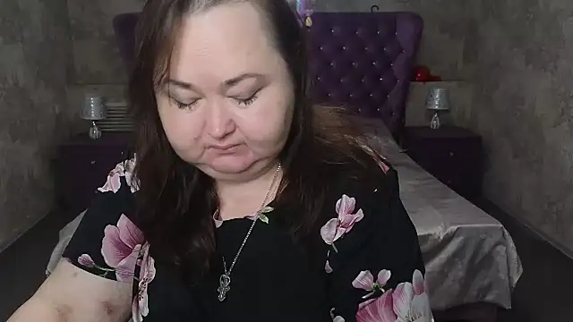 Snapshot of Eloisa_Eliot chatting on 11.26.25 Eloisa Eliot online show from 11.26.25