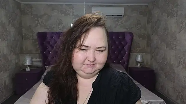 Snapshot of Eloisa_Eliot chatting on 12.01.25 Eloisa Eliot online show from 12.01.25