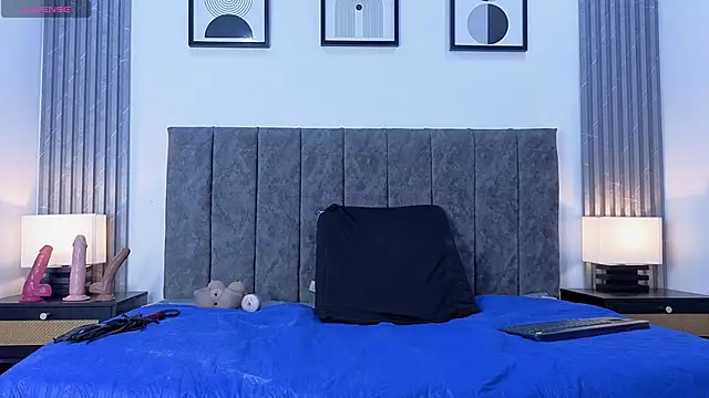 Liam forest  online show from 04.20.26