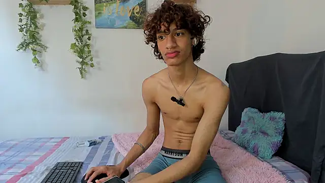 Peterfrost19 online show from 09.10.25