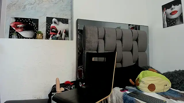 Snapshot of GiorgiaDarkness chatting on 09.19.25 GiorgiaDarkness online show from 09.19.25