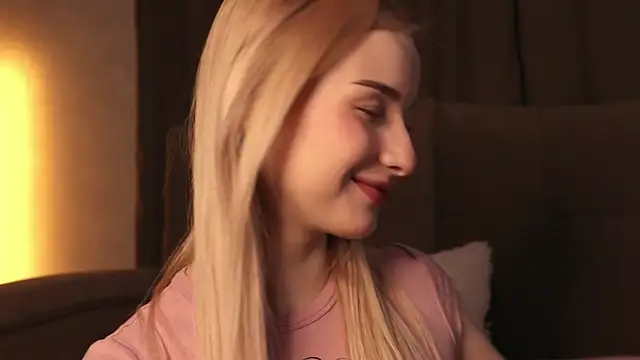 Snapshot of Nana_Wilson chatting on 03.01.26 Nana Wilson online show from 03.01.26