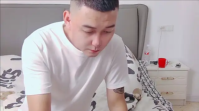 xiaoyue zhibo online show from 10.02.25