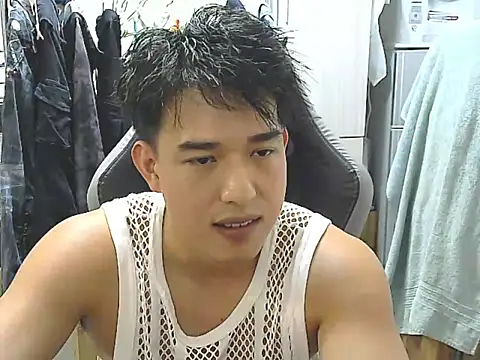 Snapshot of hunterXhan chatting on 11.04.25 hunterXhan online show from 11.04.25