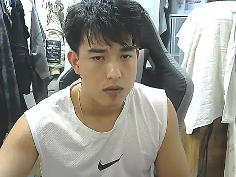 Snapshot of hunterXhan chatting on 11.11.25 hunterXhan online show from 11.11.25