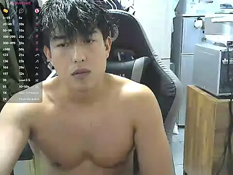 Snapshot of hunterXhan chatting on 02.02.26 hunterXhan online show from 02.02.26