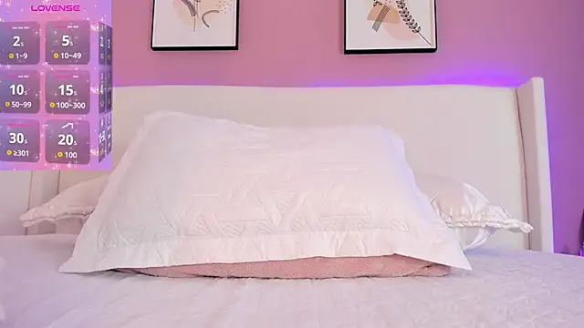  Saandy online show from 11.08.25