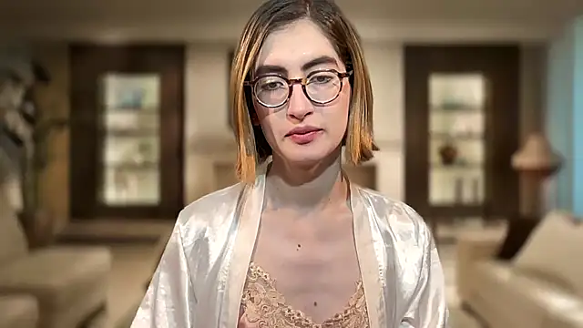 Snapshot of rousseblossom chatting on 11.01.25 rousseblossom online show from 11.01.25