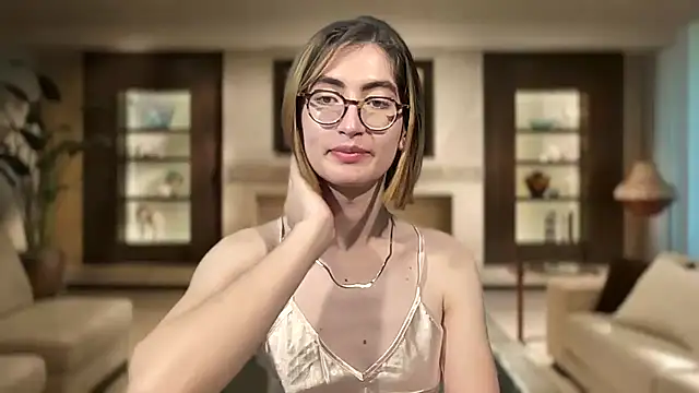 Snapshot of rousseblossom chatting on 11.16.25 rousseblossom online show from 11.16.25