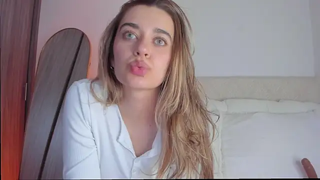 MissLana77 online show from 07.14.26