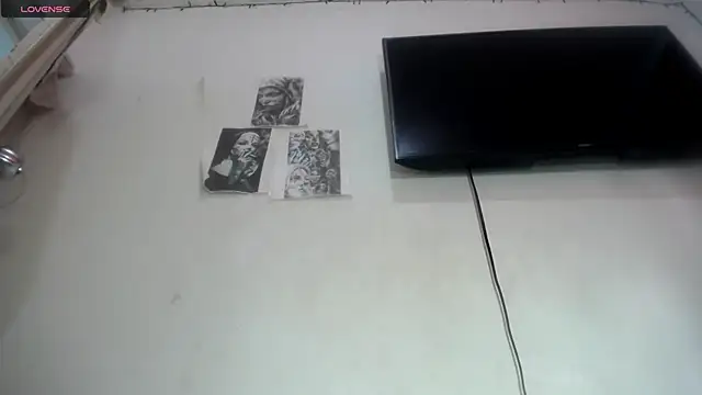 Foxy Lovex online show from 11.14.25