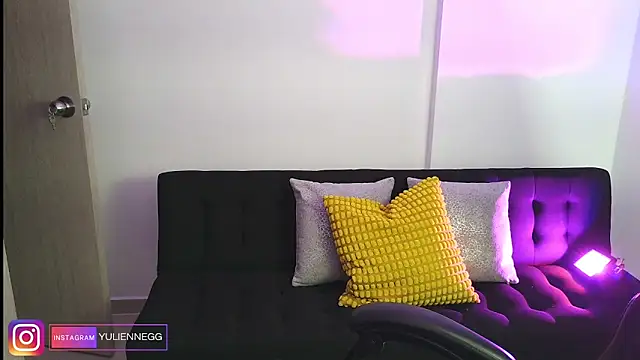 Yulienneg online show from 11.23.25