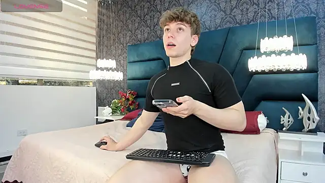 TaylerWhite online show from 03.28.26