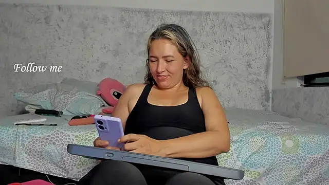 marly charm  online show from 12.23.25