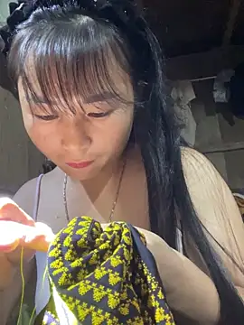 Snapshot of Sunyinn chatting on 10.29.25 Sunyinn online show from 10.29.25