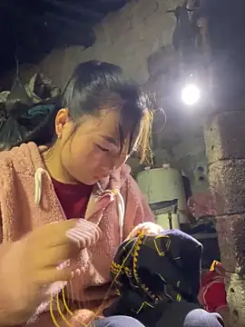 Snapshot of Sunyinn chatting on 12.18.25 Sunyinn online show from 12.18.25