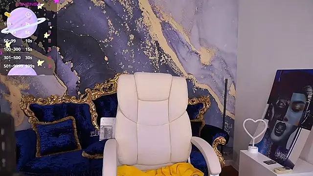 LilElfie online show from 11.13.25