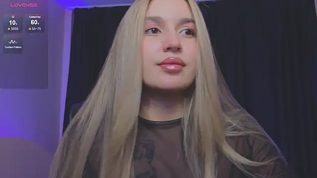 RoxyChill online show from 11.05.25