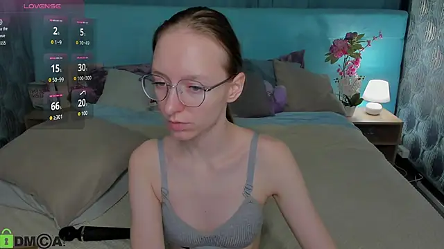 Mia E1fie online show from 03.27.26