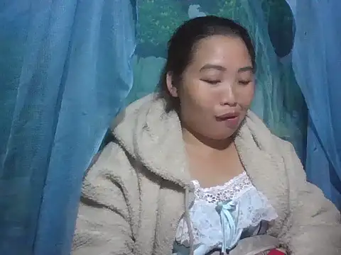 Snapshot of PhamPhung chatting on 09.25.25 PhamPhung online show from 09.25.25