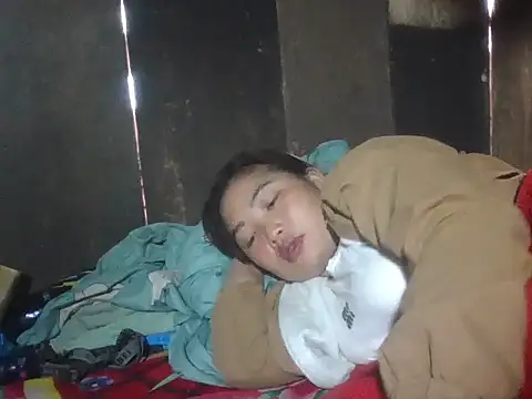 Snapshot of PhamPhung chatting on 10.23.25 PhamPhung online show from 10.23.25