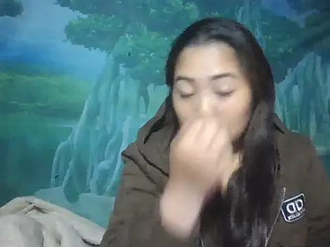 Snapshot of PhamPhung chatting on 11.02.25 PhamPhung online show from 11.02.25