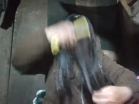 Snapshot of PhamPhung chatting on 11.16.25 PhamPhung online show from 11.16.25