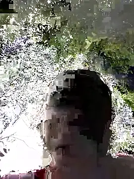 Snapshot of PhamPhung chatting on 11.20.25 PhamPhung online show from 11.20.25