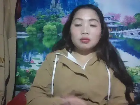 Snapshot of PhamPhung chatting on 02.19.26 PhamPhung online show from 02.19.26