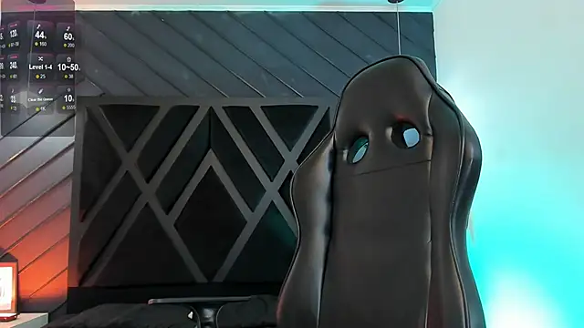 Snapshot of marco_garciia_ chatting on 12.02.25 marco garciia online show from 12.02.25