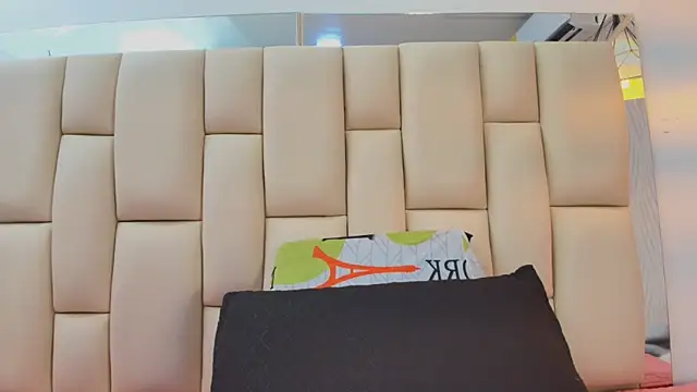 Snapshot of sweet_amye chatting on 11.24.25 sweet amye online show from 11.24.25