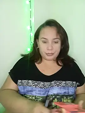 Snapshot of luzdanna chatting on 03.15.26 luzdanna online show from 03.15.26